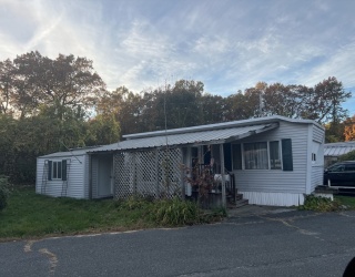 26 Lark Drive, Chicopee, Massachusetts, 2 Bedrooms Bedrooms, 5 Rooms Rooms,1 BathroomBathrooms,Residential,For Sale,Lark Drive,73450056