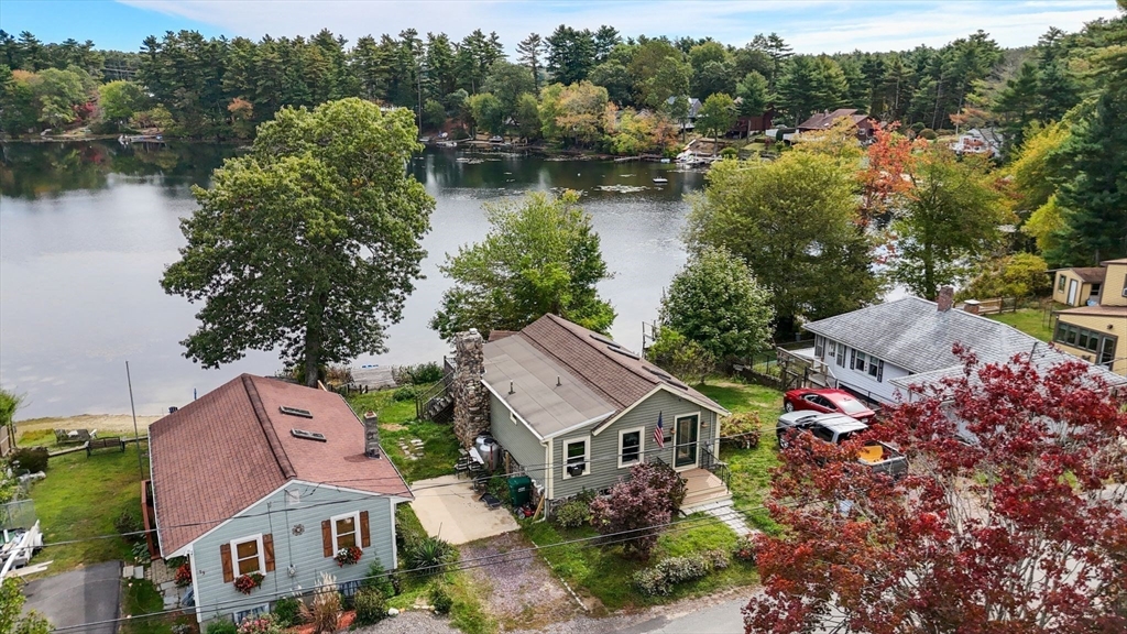 11 Brockton Ave, Carver, Massachusetts, 1 Bedroom Bedrooms, 4 Rooms Rooms,1 BathroomBathrooms,Residential,For Sale,Brockton Ave,73437986