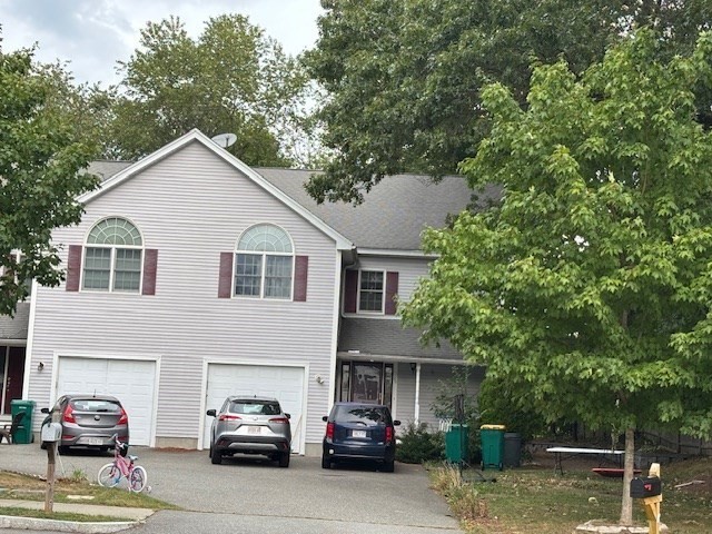 20 Drew Place, Woburn, Massachusetts, 3 Bedrooms Bedrooms, 7 Rooms Rooms,2.5 BathroomsBathrooms,Residential Lease,For Rent,Drew Place,73426448
