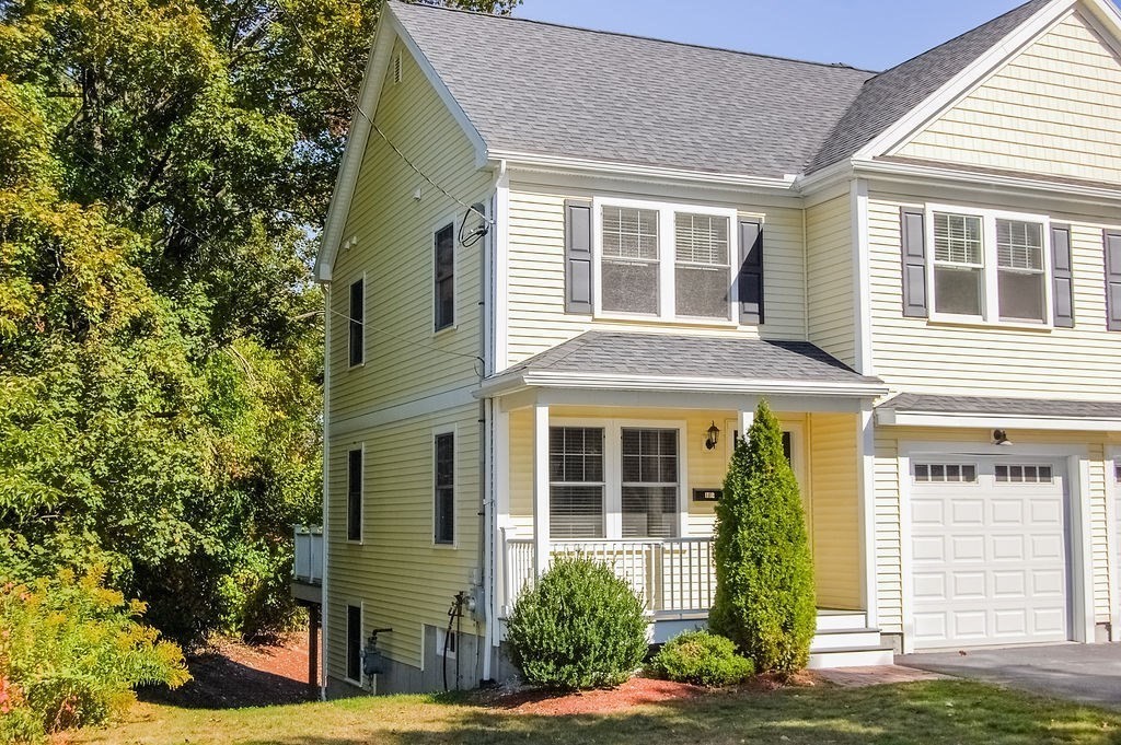 10 Manahan, Chelmsford, Massachusetts, 3 Bedrooms Bedrooms, 7 Rooms Rooms,3.5 BathroomsBathrooms,Residential Lease,For Rent,Manahan,73442667