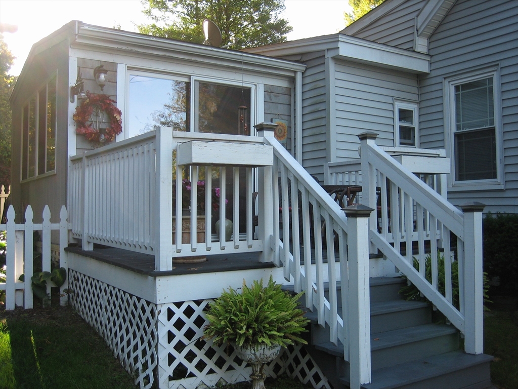 2363 Main St., Lancaster, Massachusetts, 1 Bedroom Bedrooms, 3 Rooms Rooms,1 BathroomBathrooms,Residential Lease,For Rent,Main St.,73439646