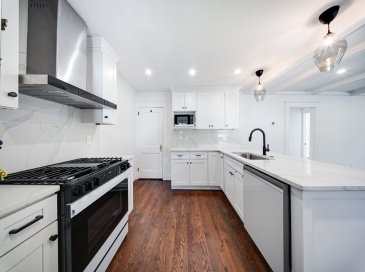 45 Randlett St, Quincy, Massachusetts, 2 Bedrooms Bedrooms, 5 Rooms Rooms,1 BathroomBathrooms,Residential Lease,For Rent,Randlett St,73438821