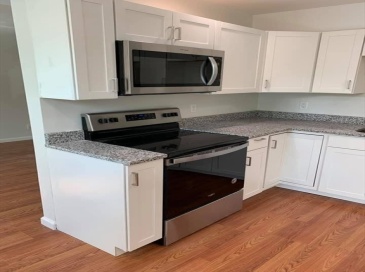 27 Salem Street, Woburn, Massachusetts, 2 Bedrooms Bedrooms, 5 Rooms Rooms,1 BathroomBathrooms,Residential Lease,For Rent,Salem Street,73435568