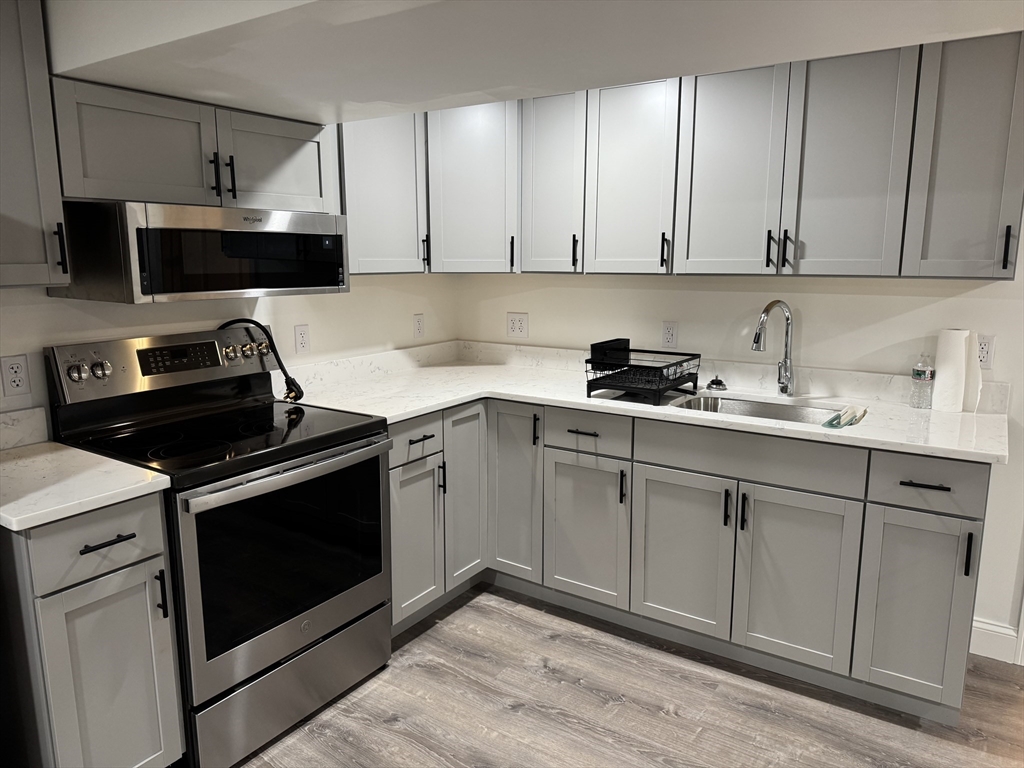 21 Green Meadow Drive, Acushnet, Massachusetts, 1 Bedroom Bedrooms, 2 Rooms Rooms,1 BathroomBathrooms,Residential Lease,For Rent,Green Meadow Drive,73412834