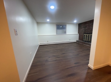 21-23 Fairfield Ave, Malden, Massachusetts, 2 Bedrooms Bedrooms, 3 Rooms Rooms,1 BathroomBathrooms,Residential Lease,For Rent,Fairfield Ave,73450237