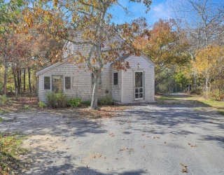 25 Vineyard Meadow Farms Rd., West Tisbury, Massachusetts, 2 Bedrooms Bedrooms, 8 Rooms Rooms,2 BathroomsBathrooms,Residential,For Sale,Vineyard Meadow Farms Rd.,73450240