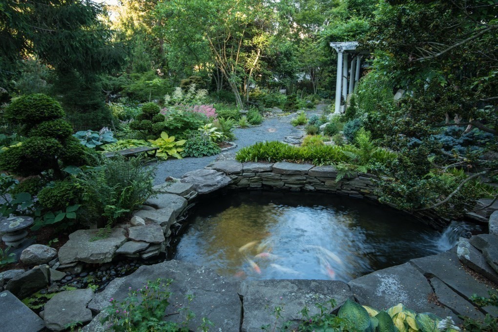 373 N Franklin St, Holbrook, Massachusetts, 3 Bedrooms Bedrooms, 8 Rooms Rooms,2.5 BathroomsBathrooms,Residential,For Sale,N Franklin St,73450338