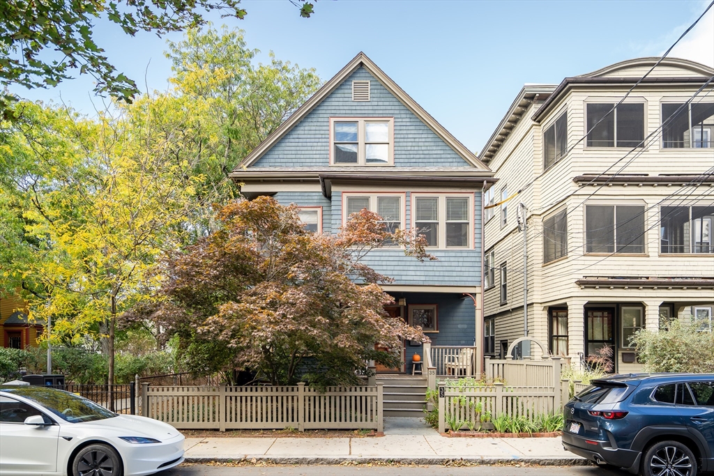 35 Norris, Cambridge, Massachusetts, 3 Bedrooms Bedrooms, 7 Rooms Rooms,2 BathroomsBathrooms,Residential Lease,For Rent,Norris,73450372