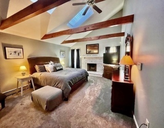 220 Erin Rd, Taunton, Massachusetts, 4 Bedrooms Bedrooms, 8 Rooms Rooms,2.5 BathroomsBathrooms,Residential,For Sale,Erin Rd,73450435