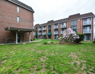 1186 Worcester Road, Framingham, Massachusetts, 1 Bedroom Bedrooms, 3 Rooms Rooms,1 BathroomBathrooms,Residential,For Sale,Worcester Road,73450450