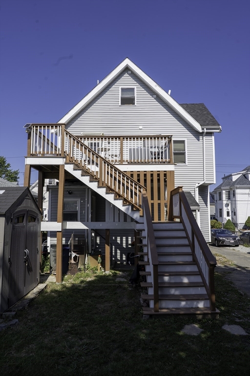 12 Davis, Revere, Massachusetts, 5 Bedrooms Bedrooms, 10 Rooms Rooms,4 BathroomsBathrooms,Residential Income,For Sale,Davis,73431295