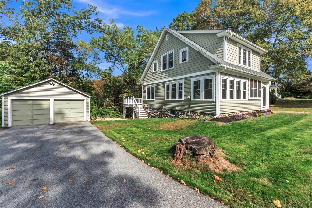 156 Central Street, Auburn, Massachusetts, 3 Bedrooms Bedrooms, 6 Rooms Rooms,1.5 BathroomsBathrooms,Residential,For Sale,Central Street,73438703