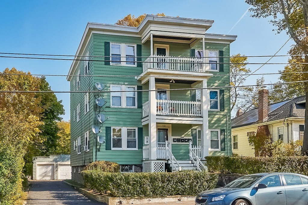 700 Metropolian Ave, Boston, Massachusetts, 1 Bedroom Bedrooms, 4 Rooms Rooms,1 BathroomBathrooms,Residential Lease,For Rent,Metropolian Ave,73419420