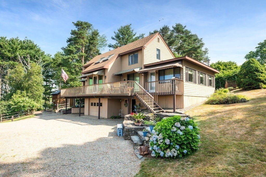 22 Little Neck Rd, Ipswich, Massachusetts, 3 Bedrooms Bedrooms, 6 Rooms Rooms,2 BathroomsBathrooms,Residential,For Sale,Little Neck Rd,73434376