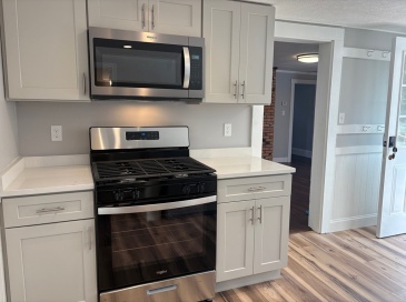 408 Neponset St, Canton, Massachusetts, 2 Bedrooms Bedrooms, 6 Rooms Rooms,2 BathroomsBathrooms,Residential Lease,For Rent,Neponset St,73437935