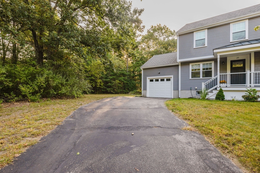 20 Beechwood Rd, Bellingham, Massachusetts, 2 Bedrooms Bedrooms, 4 Rooms Rooms,1.5 BathroomsBathrooms,Residential,For Sale,Beechwood Rd,73435045