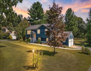 14 Blanchard St, Andover, Massachusetts, 4 Bedrooms Bedrooms, 9 Rooms Rooms,1.5 BathroomsBathrooms,Residential,For Sale,Blanchard St,73431522