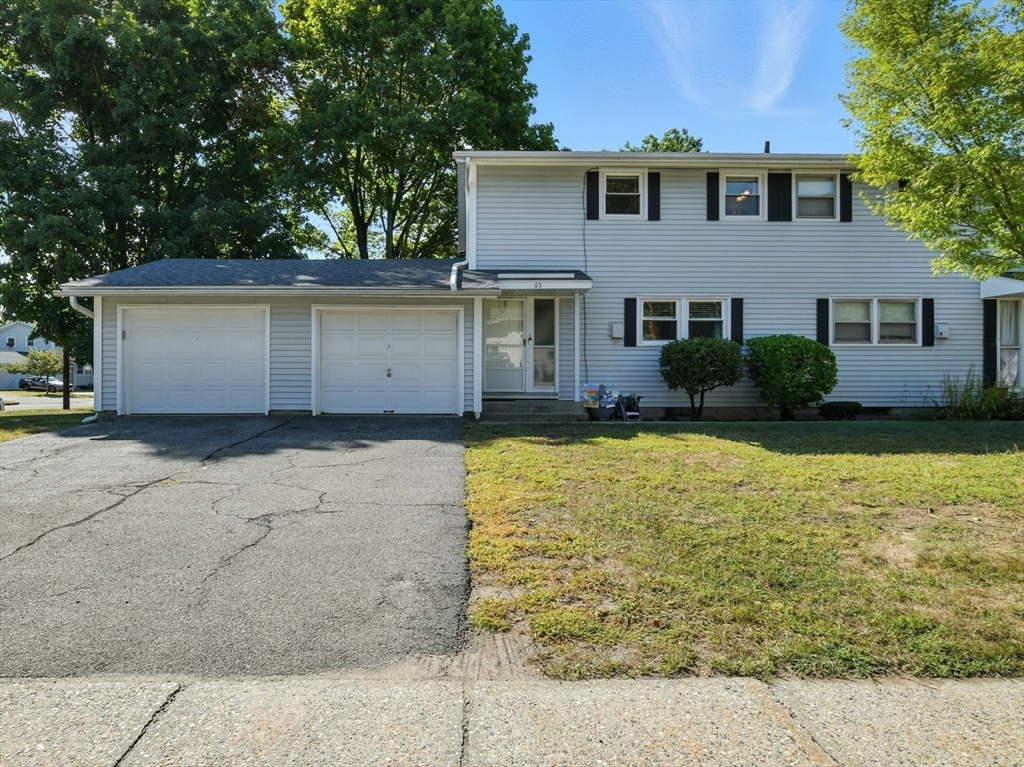 65 Woodbridge Rd, Chicopee, Massachusetts, 2 Bedrooms Bedrooms, 4 Rooms Rooms,1 BathroomBathrooms,Residential,For Sale,Woodbridge Rd,73422093