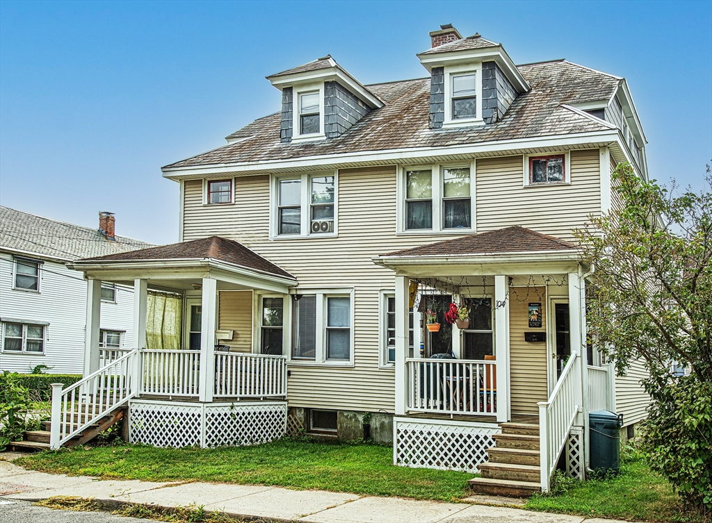 104-106 Everett St., Easthampton, Massachusetts, 4 Bedrooms Bedrooms, 10 Rooms Rooms,2 BathroomsBathrooms,Residential Income,For Sale,Everett St.,73415975