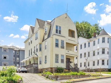 11 Mattson Ave, Worcester, Massachusetts, 9 Bedrooms Bedrooms, 22 Rooms Rooms,4 BathroomsBathrooms,Residential Income,For Sale,Mattson Ave,73420040