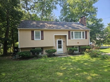 2-A King Phillip St, Medway, Massachusetts, 3 Bedrooms Bedrooms, 6 Rooms Rooms,1.5 BathroomsBathrooms,Residential,For Sale,King Phillip St,73410943