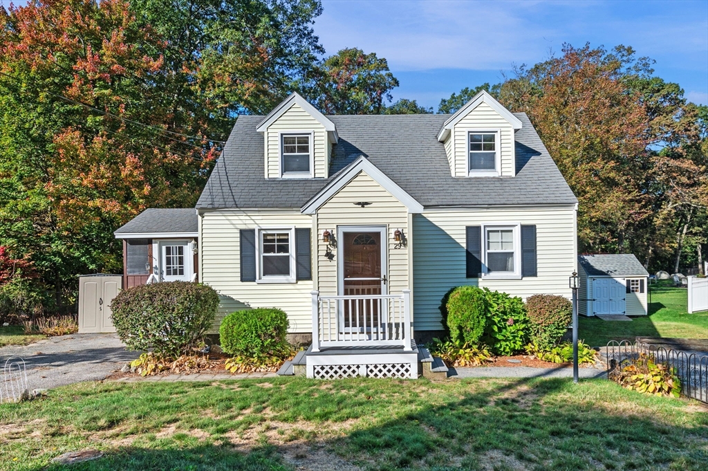 29 Fox Hill Rd, Billerica, Massachusetts, 4 Bedrooms Bedrooms, 6 Rooms Rooms,2 BathroomsBathrooms,Residential,For Sale,Fox Hill Rd,73441718