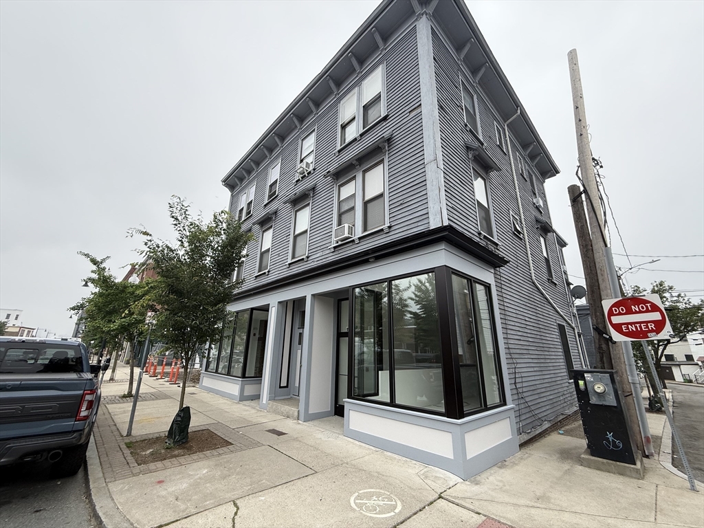 322 Somerville Ave, Somerville, Massachusetts, ,Commercial Lease,For Rent,Somerville Ave,73388118