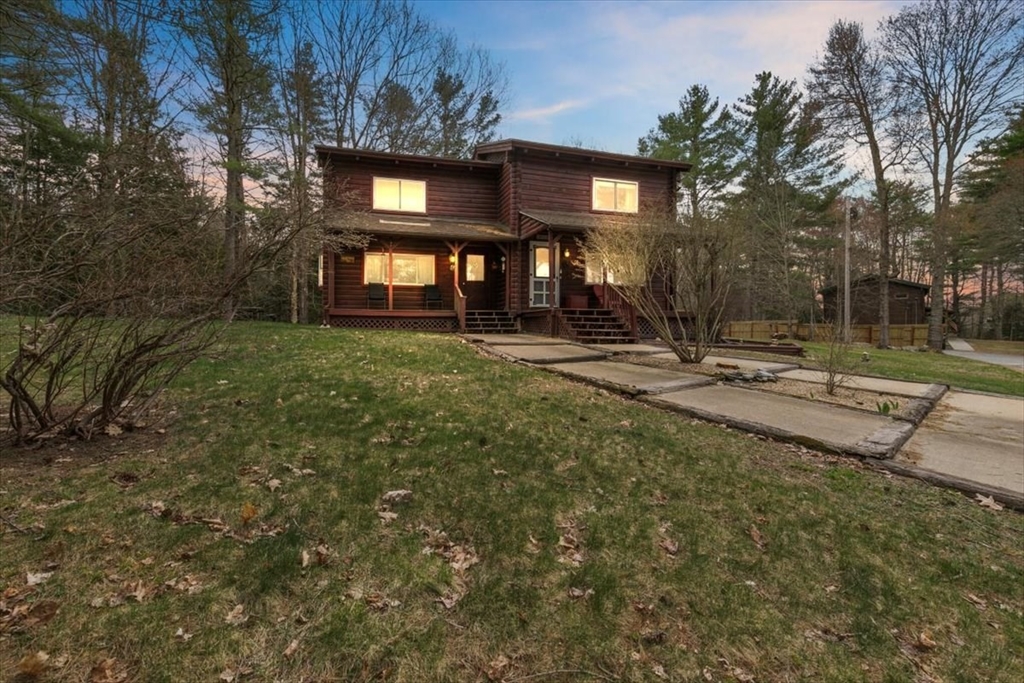 1170-1172 Alger St., Winchendon, Massachusetts, 4 Bedrooms Bedrooms, 8 Rooms Rooms,3 BathroomsBathrooms,Residential Income,For Sale,Alger St.,73372299