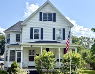 19 Chapel St, Shirley, Massachusetts, 6 Bedrooms Bedrooms, 11 Rooms Rooms,2 BathroomsBathrooms,Residential Income,For Sale,Chapel St,73392297