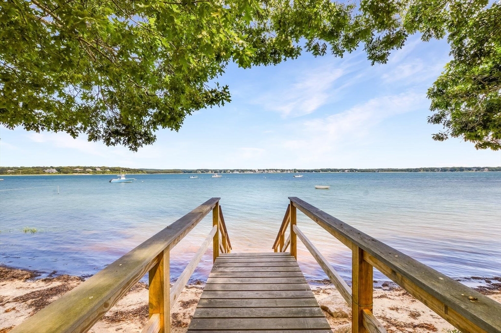 33 Pasture Rd, Bourne, Massachusetts, 3 Bedrooms Bedrooms, 7 Rooms Rooms,4.5 BathroomsBathrooms,Residential,For Sale,Pasture Rd,73406751