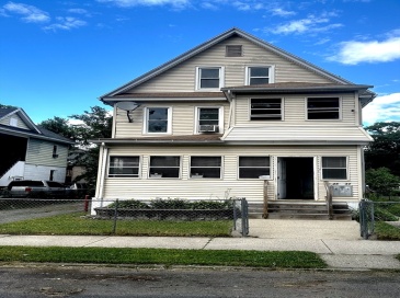 45-47 Ranney St, Springfield, Massachusetts, 2 Bedrooms Bedrooms, 5 Rooms Rooms,1 BathroomBathrooms,Residential Lease,For Rent,Ranney St,73399997
