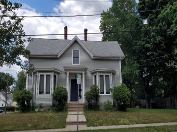 174 Porter St, Stoughton, Massachusetts, 2 Bedrooms Bedrooms, 4 Rooms Rooms,1 BathroomBathrooms,Residential Lease,For Rent,Porter St,73411637