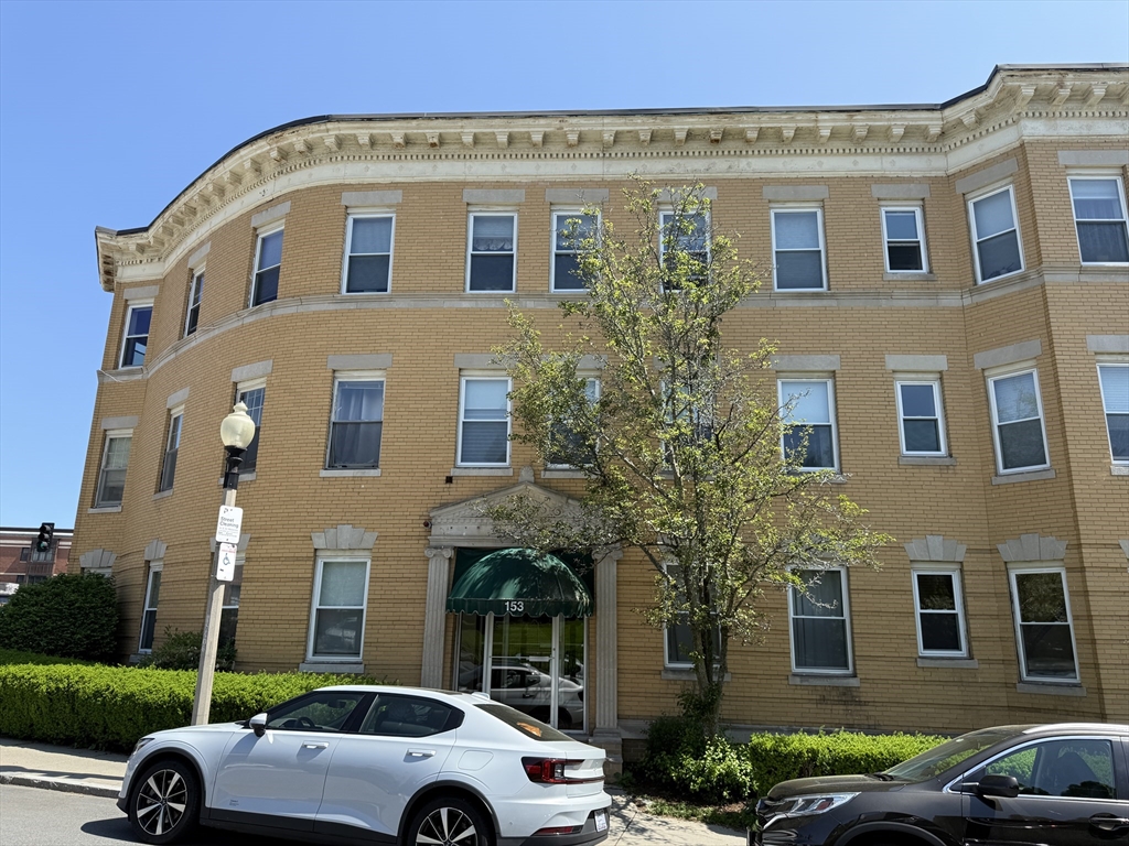 153 Chiswick Rd, Boston, Massachusetts, 2 Bedrooms Bedrooms, 6 Rooms Rooms,1 BathroomBathrooms,Residential Lease,For Rent,Chiswick Rd,73385276