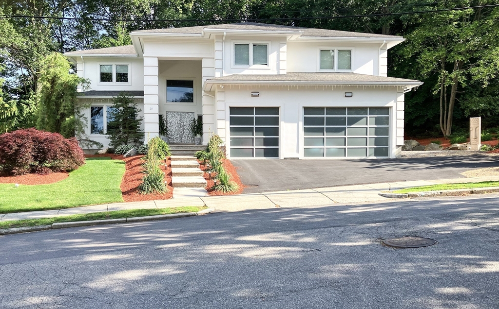 20 Cottonwood, Newton, Massachusetts, 5 Bedrooms Bedrooms, 10 Rooms Rooms,4.5 BathroomsBathrooms,Residential,For Sale,Cottonwood,73362385