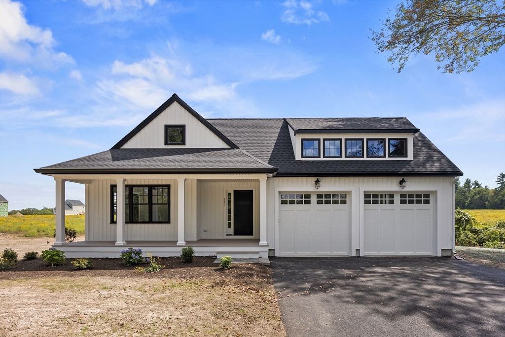 117 Plain St, Middleboro, Massachusetts, 3 Bedrooms Bedrooms, 7 Rooms Rooms,2.5 BathroomsBathrooms,Residential,For Sale,Plain St,73345988