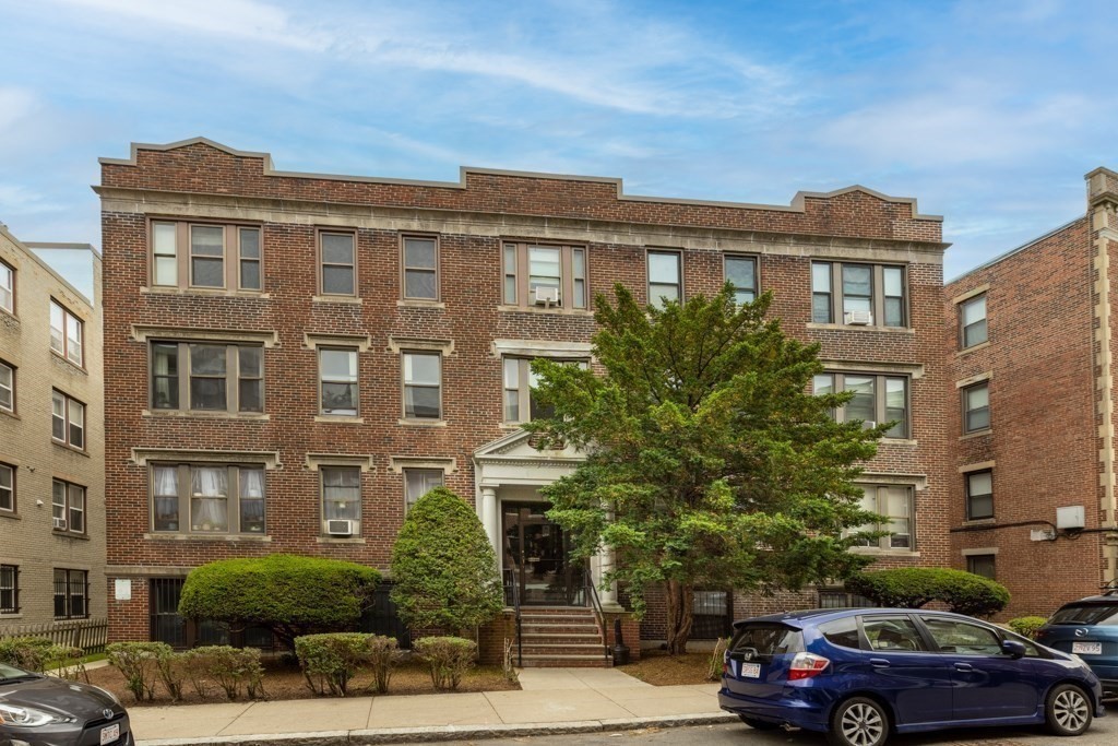 7 Lothian Rd, Boston, Massachusetts, 3 Bedrooms Bedrooms, 4 Rooms Rooms,1 BathroomBathrooms,Residential Lease,For Rent,Lothian Rd,73393397