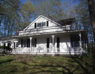 2 North Street, Williamsburg, Massachusetts, 3 Bedrooms Bedrooms, 6 Rooms Rooms,1 BathroomBathrooms,Residential,For Sale,North Street,73368049