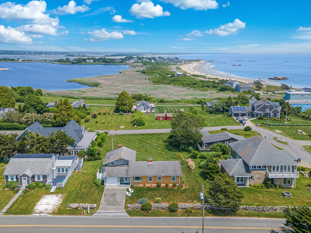 266 Howland Rd, Westport, Massachusetts, 4 Bedrooms Bedrooms, 6 Rooms Rooms,2 BathroomsBathrooms,Residential,For Sale,Howland Rd,73398713