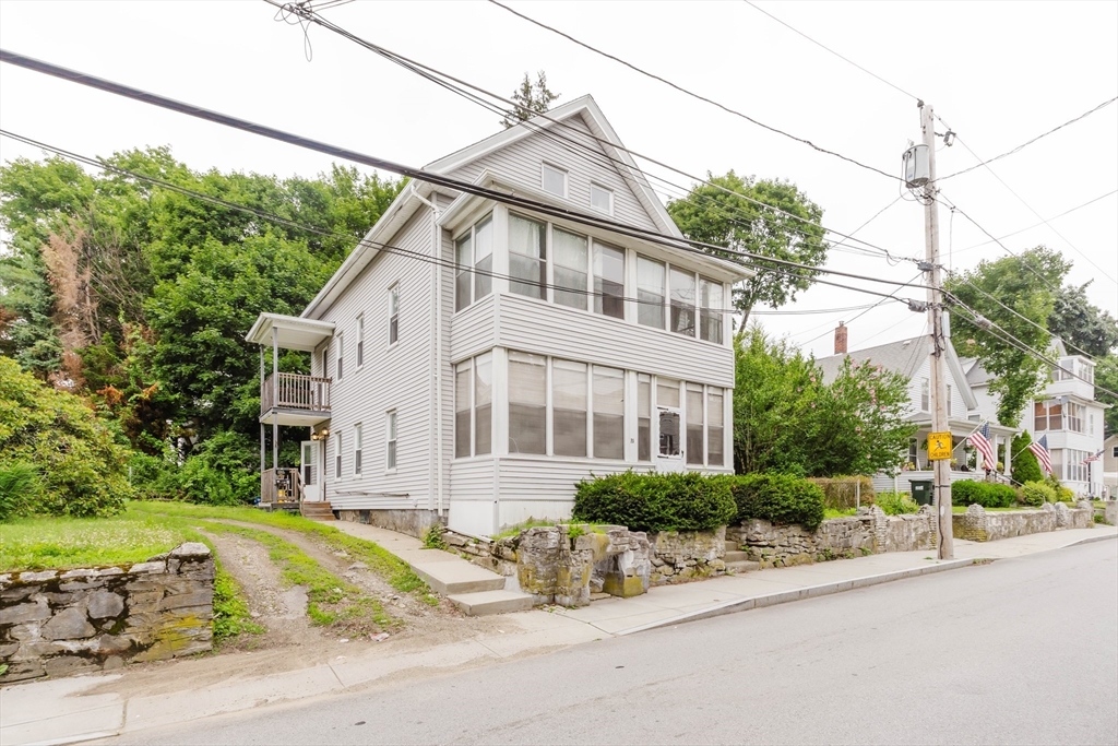 21 Granite, Webster, Massachusetts, 4 Bedrooms Bedrooms, 8 Rooms Rooms,2 BathroomsBathrooms,Residential Income,For Sale,Granite,73405079