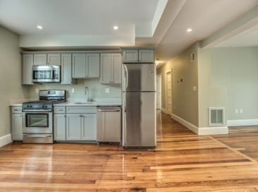 34 Bay St, Boston, Massachusetts, 3 Bedrooms Bedrooms, 6 Rooms Rooms,1 BathroomBathrooms,Residential Lease,For Rent,Bay St,73398096