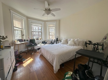 25 Queensberry, Boston, Massachusetts, 2 Bedrooms Bedrooms, 2 Rooms Rooms,1 BathroomBathrooms,Residential Lease,For Rent,Queensberry,73387042