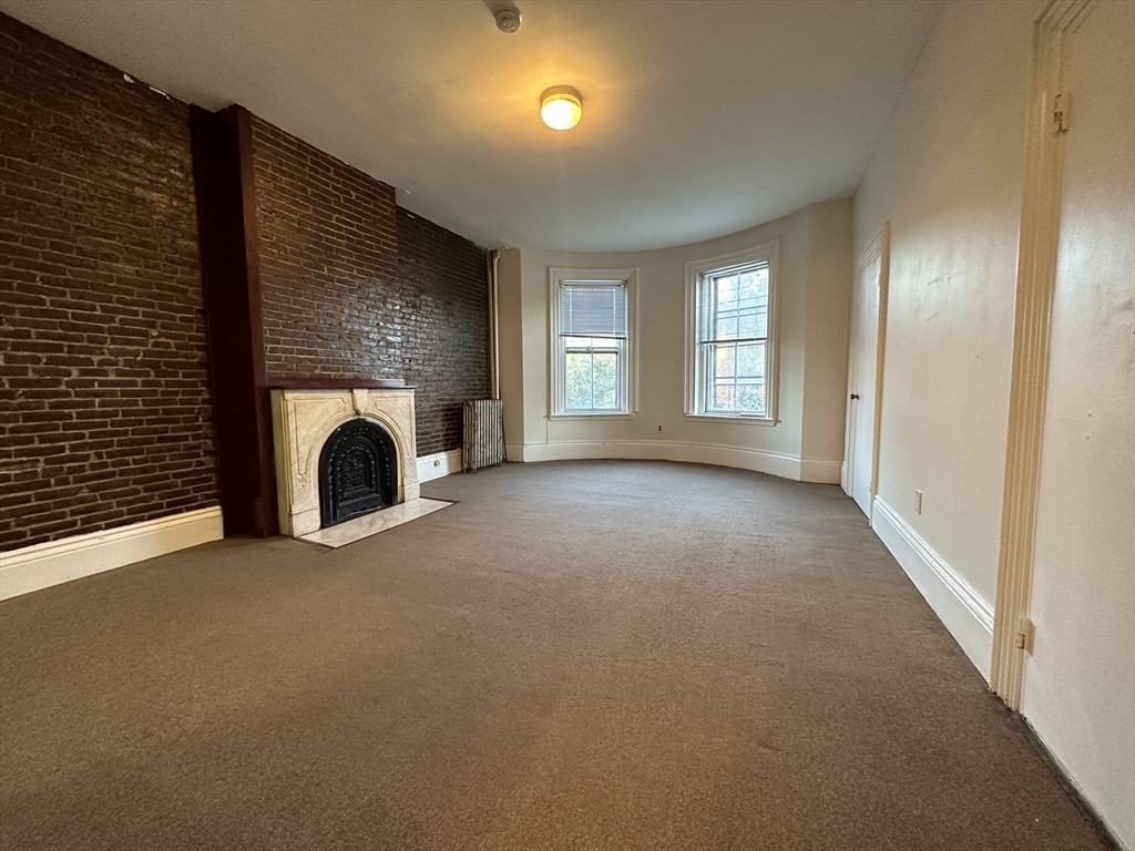 658 Tremont St., Boston, Massachusetts, 1 Bedroom Bedrooms, 2 Rooms Rooms,1 BathroomBathrooms,Residential Lease,For Rent,Tremont St.,73395268