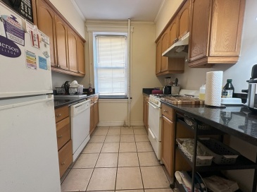 25 Queensberry, Boston, Massachusetts, 2 Bedrooms Bedrooms, 2 Rooms Rooms,1 BathroomBathrooms,Residential Lease,For Rent,Queensberry,73367272
