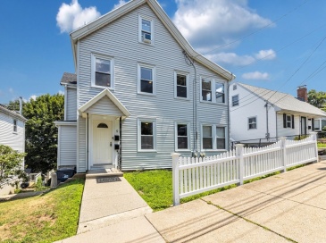 9 Beryl Street, Boston, Massachusetts, 6 Bedrooms Bedrooms, 12 Rooms Rooms,3 BathroomsBathrooms,Residential Income,For Sale,Beryl Street,73410534