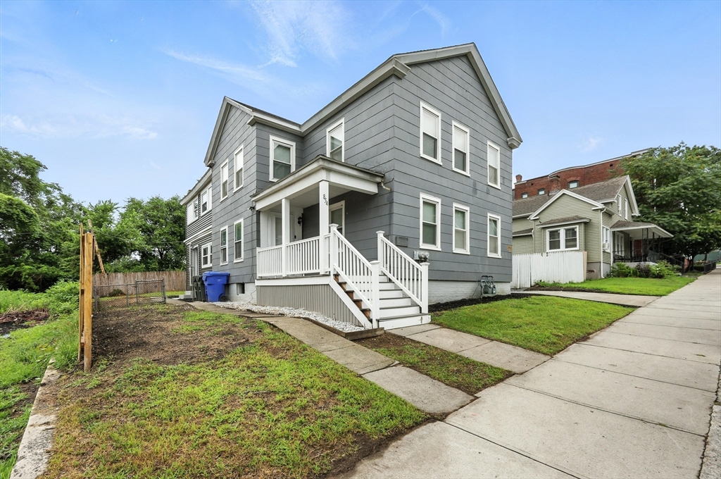 854-856 Worthington St, Springfield, Massachusetts, 6 Bedrooms Bedrooms, 12 Rooms Rooms,2 BathroomsBathrooms,Residential Income,For Sale,Worthington St,73411360