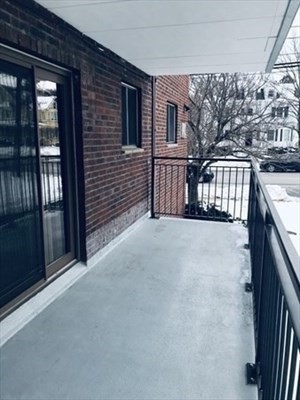 995 Mass Ave, Arlington, Massachusetts, 2 Bedrooms Bedrooms, 4 Rooms Rooms,1 BathroomBathrooms,Residential Lease,For Rent,Mass Ave,73405196