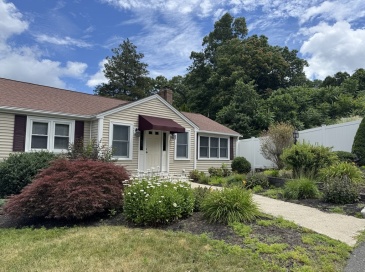 8 Grace Rd, Woburn, Massachusetts, 4 Bedrooms Bedrooms, 8 Rooms Rooms,2 BathroomsBathrooms,Residential Lease,For Rent,Grace Rd,73401798 8 Grace Rd, Woburn, Massachusetts, 4 Bedrooms Bedrooms, 8 Rooms Rooms,2 BathroomsBathrooms,Residential Lease,For Rent,Grace Rd,73401798