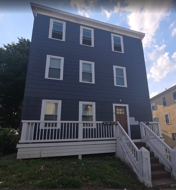 75 Gage St, Worcester, Massachusetts, 9 Bedrooms Bedrooms, 18 Rooms Rooms,3 BathroomsBathrooms,Residential Income,For Sale,Gage St,73398670