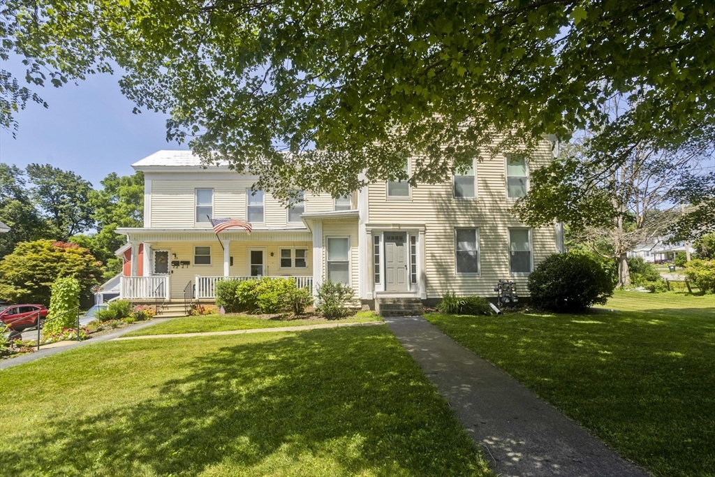 115 School St, North Brookfield, Massachusetts, 6 Bedrooms Bedrooms, 16 Rooms Rooms,2.5 BathroomsBathrooms,Residential Income,For Sale,School St,73412766