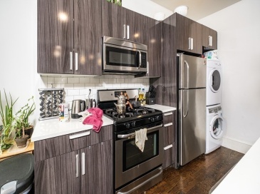 112-118 Glen Street, Somerville, Massachusetts, 3 Bedrooms Bedrooms, 5 Rooms Rooms,2 BathroomsBathrooms,Residential Lease,For Rent,Glen Street,73373972 112-118 Glen Street, Somerville, Massachusetts, 3 Bedrooms Bedrooms, 5 Rooms Rooms,2 BathroomsBathrooms,Residential Lease,For Rent,Glen Street,73373972